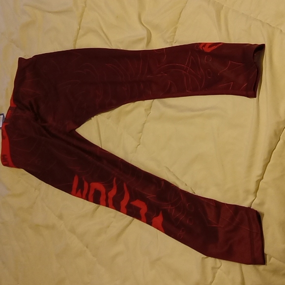 Venum Nightcrawler Spats XL New with tags - Picture 3 of 3